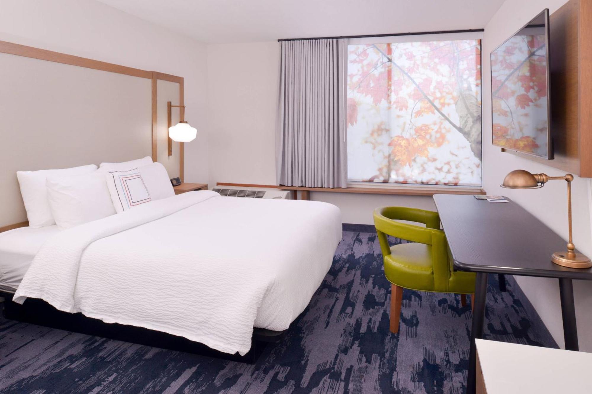 Standard Zimmer mit Kingsize-Bett